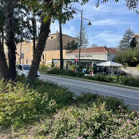 Accogliente Bilocale In Centro A アパート